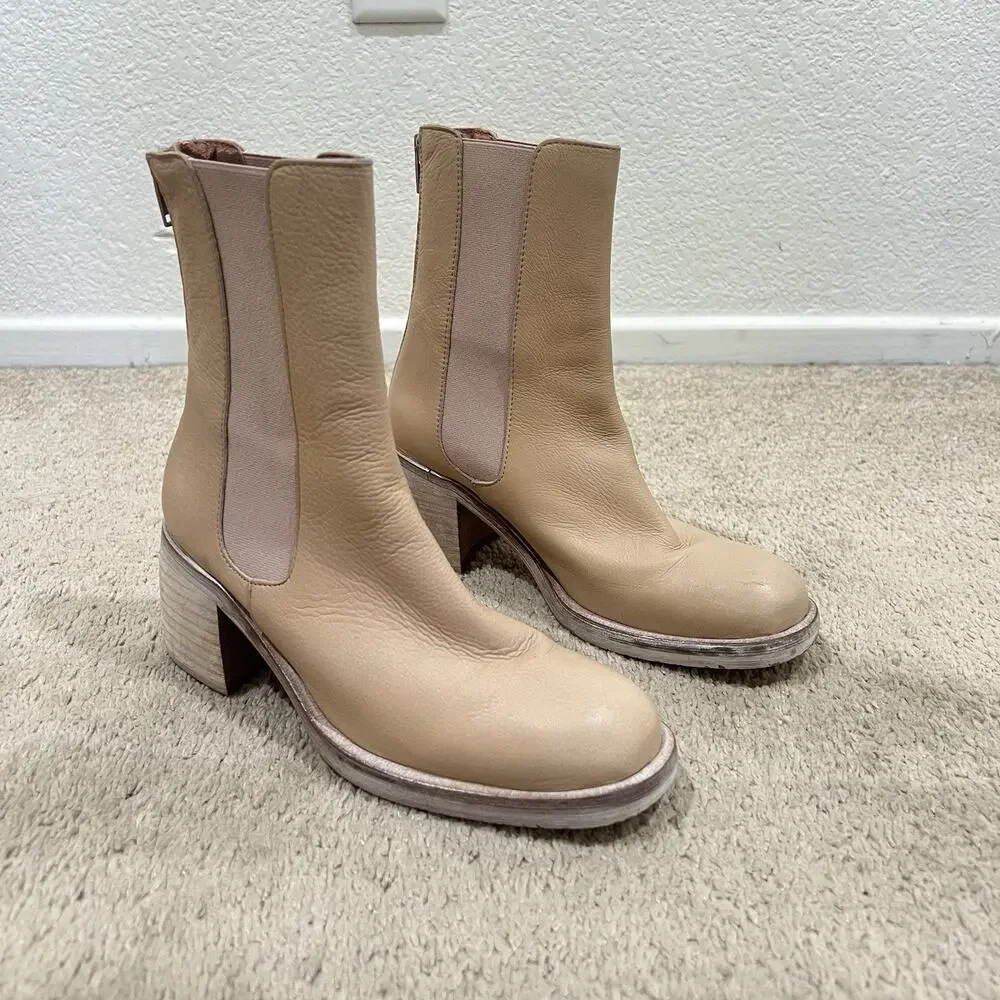 Free People Essential Chelsea Boots Size 36.5/6.5 Tan Leather Y2K Boho